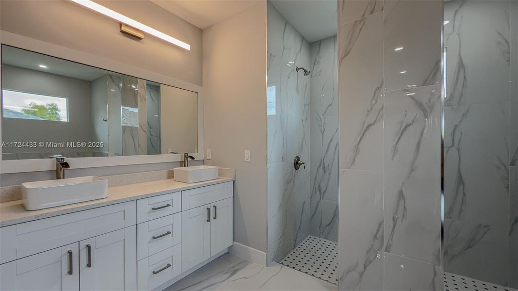 Furnished interior view inside a new home in , Lehigh Acres (Image 11).