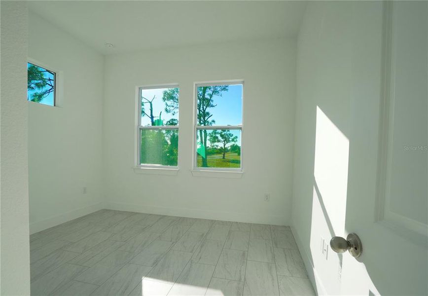 Spacious, unfurnished interior of a new home in , Placida (Image 23).