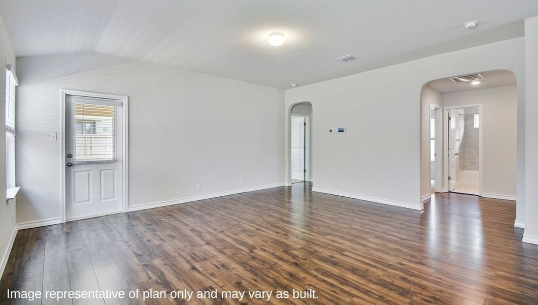Spacious, unfurnished interior of a new home in Steele Creek, Cibolo (Image 10). Spacious, unfurnished interior of a new home in Steele Creek, Cibolo (Image 10).