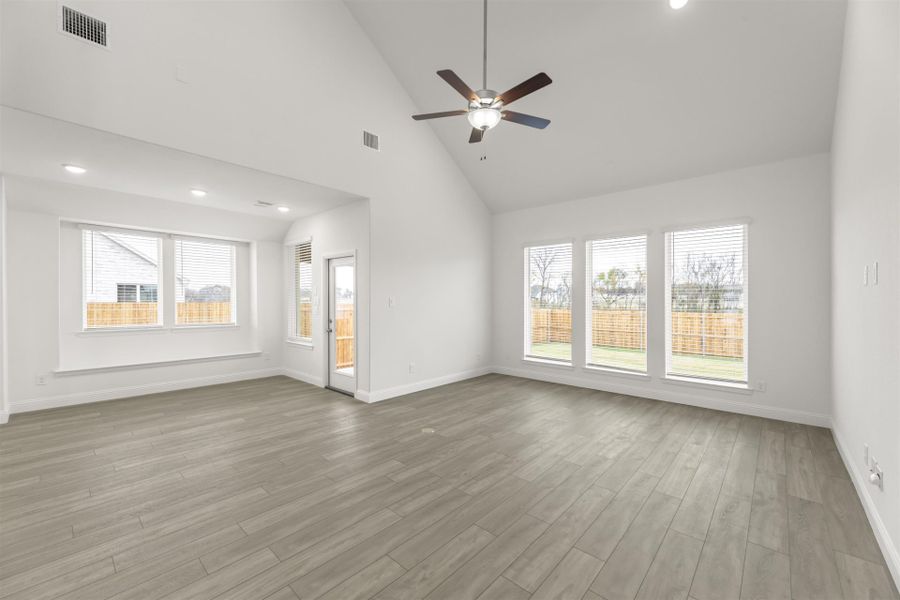 Spacious, unfurnished interior of a new home in Elevon, Lavon (Image 17). Spacious, unfurnished interior of a new home in Elevon, Lavon (Image 17).