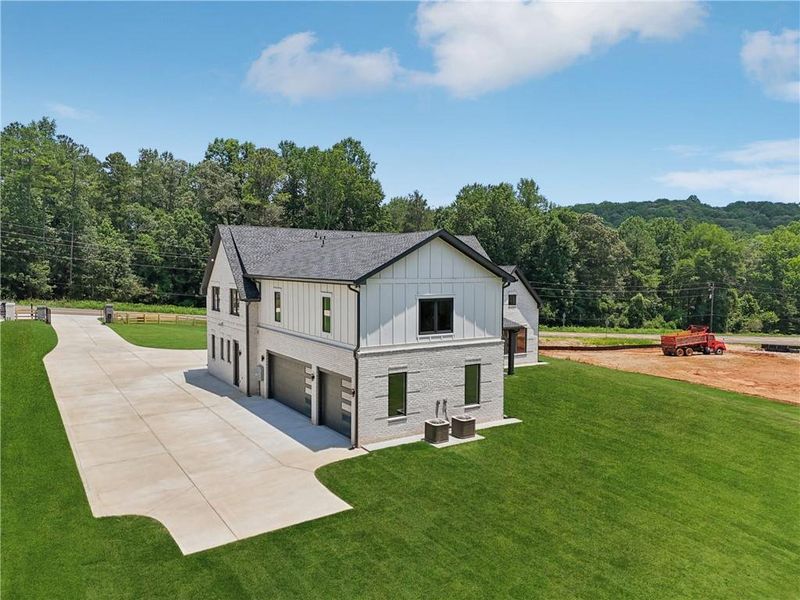 Exterior details and patio area of a home in , Braselton (Image 72).