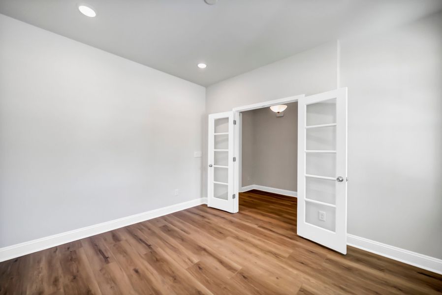 Spacious, unfurnished interior of a new home in Monroe Preserve, Chapin (Image 43).