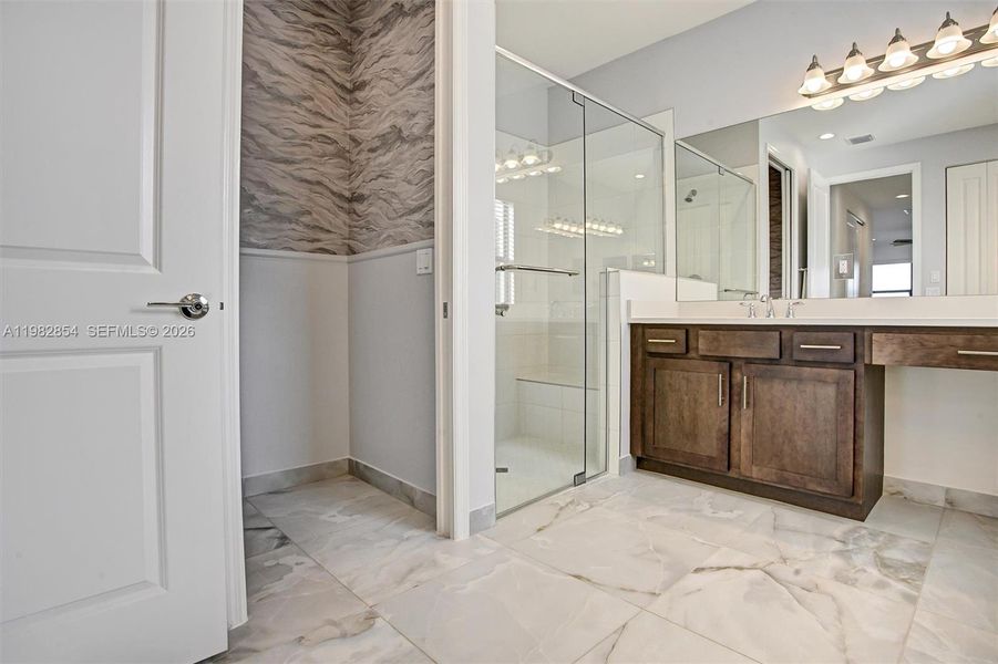 Furnished interior view inside a new home in , Port St. Lucie (Image 4).