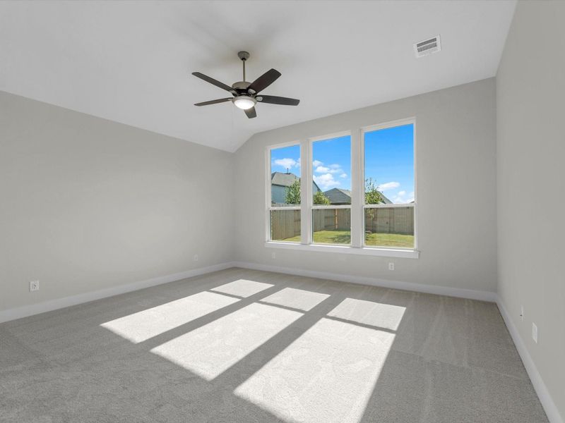 Spacious, unfurnished interior of a new home in Garden Glen at Clopton Farms, Montgomery (Image 12).