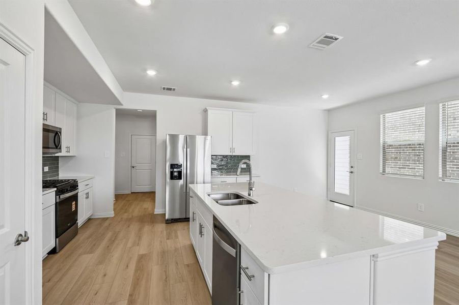 Furnished interior view inside a new home in Oak Ridge Park, Corinth (Image 8).