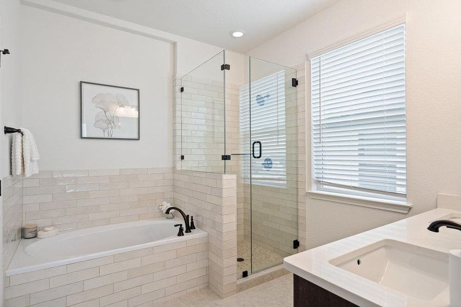 Furnished interior view inside a new home in Foxfield, Austin (Image 33).