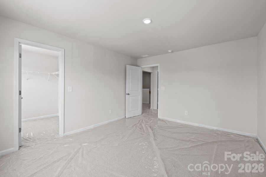 Spacious, unfurnished interior of a new home in McFarland Estates, York (Image 26).