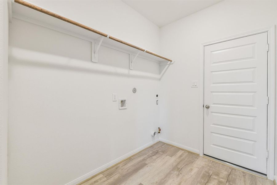 Spacious, unfurnished interior of a new home in Stone Creek Ranch, Hockley (Image 21). Spacious, unfurnished interior of a new home in Stone Creek Ranch, Hockley (Image 21).