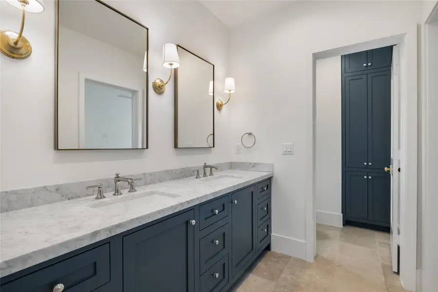 Furnished interior view inside a new home in , Houston (Image 12).