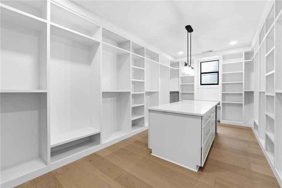 Image 35 of a home in .