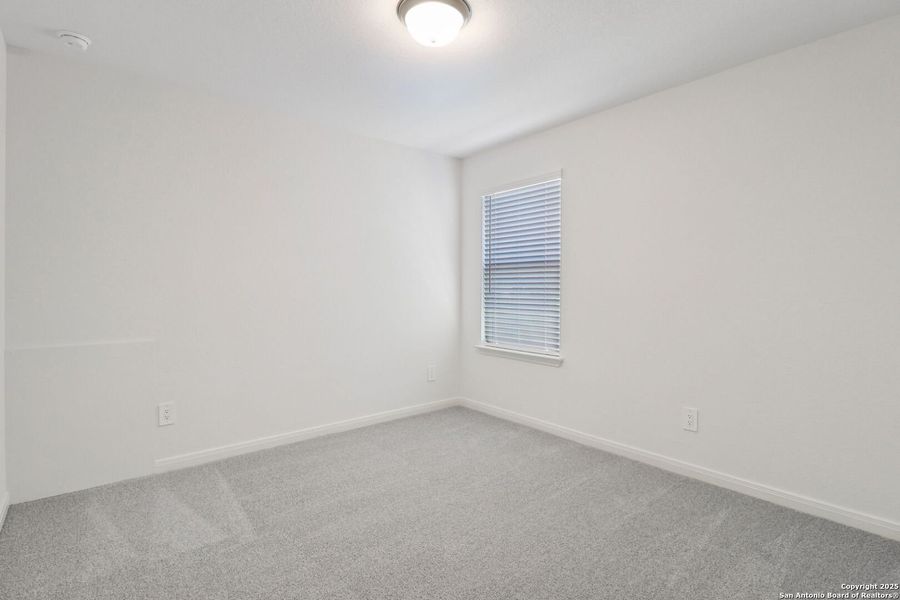 Spacious, unfurnished interior of a new home in Thomas Pond, San Antonio (Image 21). Spacious, unfurnished interior of a new home in Thomas Pond, San Antonio (Image 21).