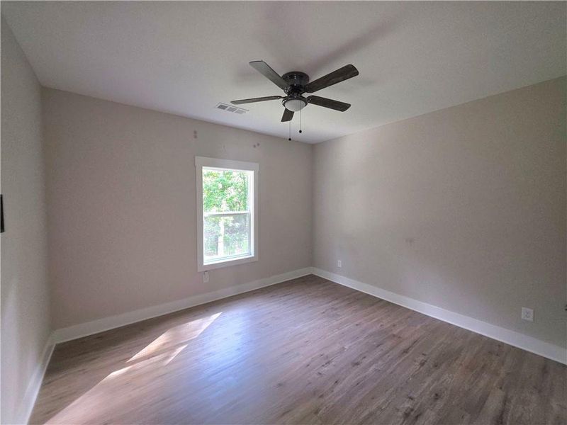 Spacious, unfurnished interior of a new home in , Statham (Image 12).