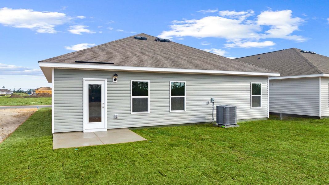 Exterior details and patio area of a home in Liberty, Panama City (Image 4). Exterior details and patio area of a home in Liberty, Panama City (Image 4).