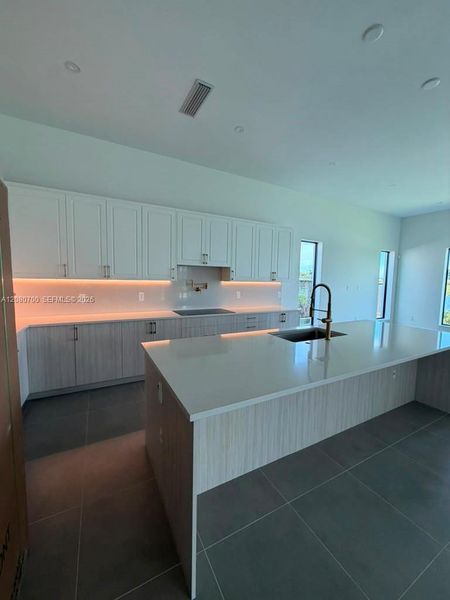 Image 19 of a home in .