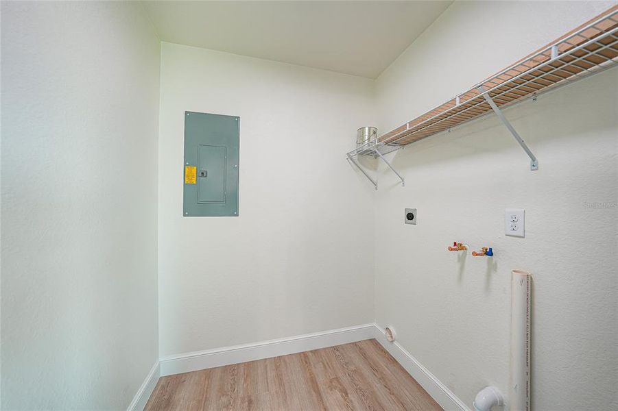 Spacious, unfurnished interior of a new home in , Arcadia (Image 25).