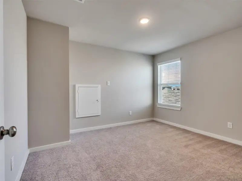 Spacious, unfurnished interior of a new home in , La Marque (Image 31).