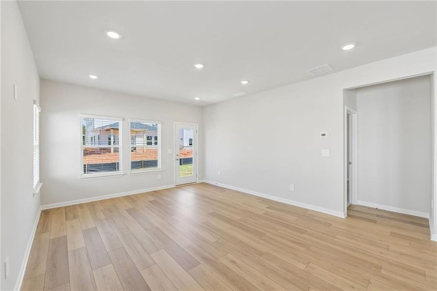 Spacious, unfurnished interior of a new home in Martin Springs - Reserve Series, Lawrenceville (Image 48).