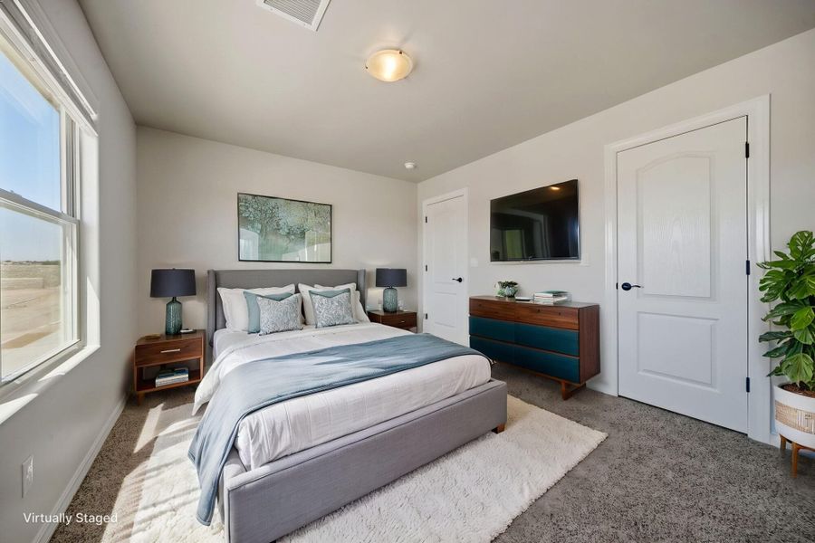 Furnished interior view inside a new home in Emerald Estates, Horizon City (Image 13).