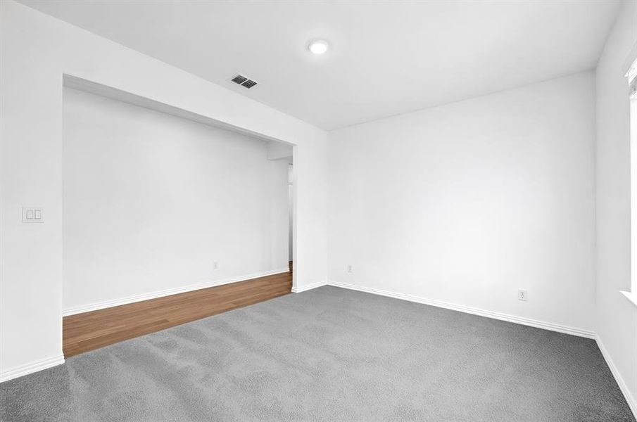 2620 Glacier Road ~ Ready Now!