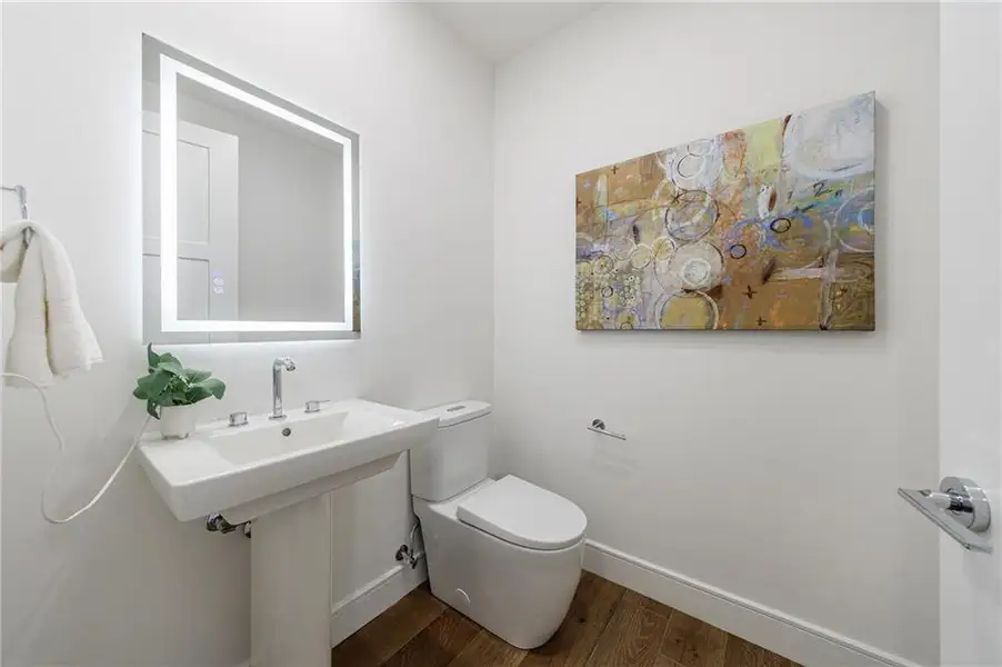 Furnished interior view inside a new home in The Dillon Buckhead, Atlanta (Image 7).