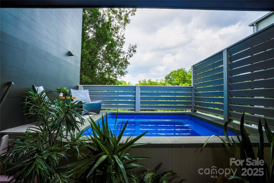 Image 33 of a home in .