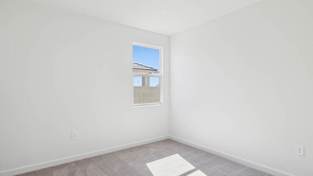 Spacious, unfurnished interior of a new home in Entrada Del Oro, Gold Canyon (Image 21). Spacious, unfurnished interior of a new home in Entrada Del Oro, Gold Canyon (Image 21).