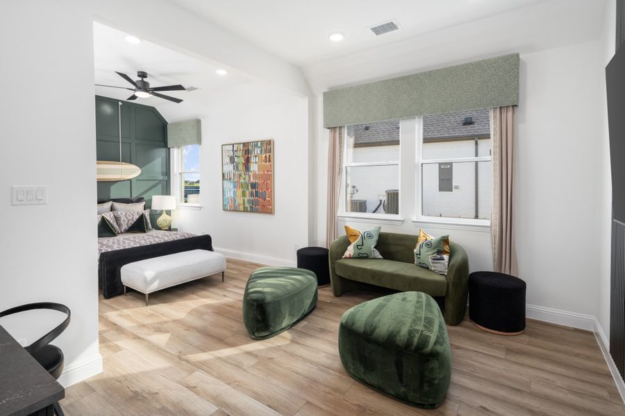 Representative furnished interior of a home built from the Jackson by UnionMain Homes in Cambridge Crossing, Celina (Image 53).
