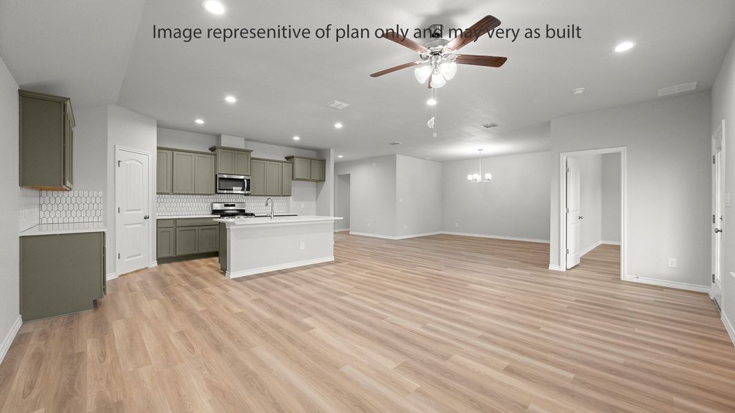 Spacious, unfurnished interior of a new home in King's Landing, Corpus Christi (Image 16).