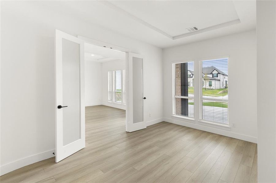 04. 981 Georgetown - Study