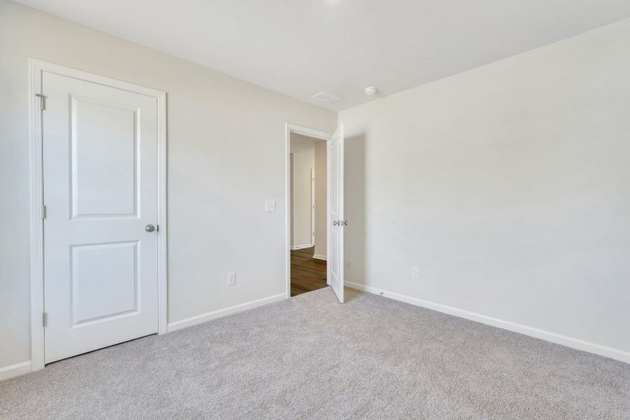 Spacious, unfurnished interior of a new home in , Ladson (Image 36).