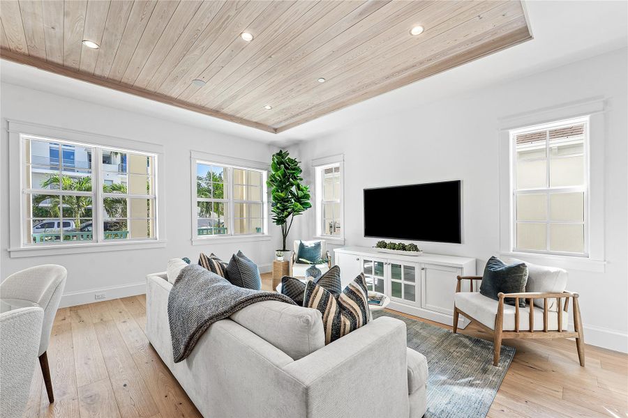 Image 36 of a home in .