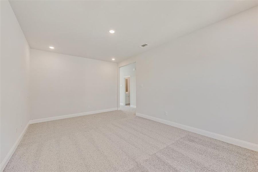 Spacious, unfurnished interior of a new home in Villages of Hurricane Creek, Anna (Image 24). Spacious, unfurnished interior of a new home in Villages of Hurricane Creek, Anna (Image 24).