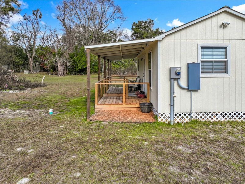 Exterior details and patio area of a home in , Gainesville (Image 38).