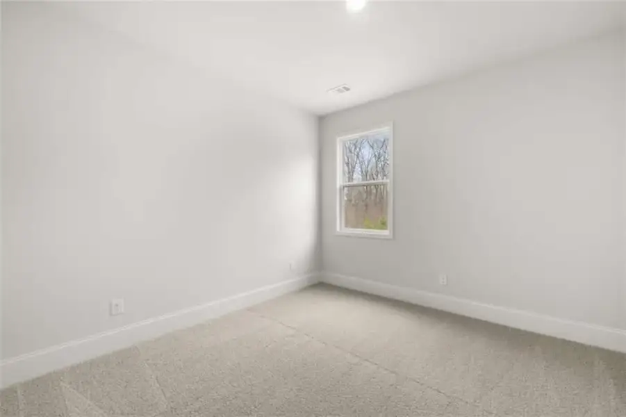 Spacious, unfurnished interior of a new home in Holland Estates, Powder Springs (Image 31). Spacious, unfurnished interior of a new home in Holland Estates, Powder Springs (Image 31).