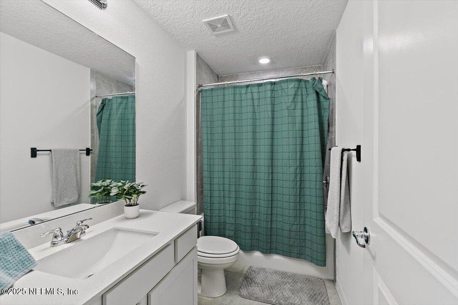 Furnished interior view inside a new home in Wells Landing, Jacksonville (Image 7). Furnished interior view inside a new home in Wells Landing, Jacksonville (Image 7).