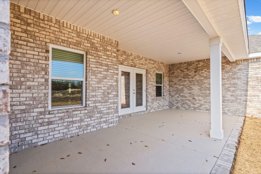 Exterior details and patio area of a home in Lake Merial, Panama City (Image 2). Exterior details and patio area of a home in Lake Merial, Panama City (Image 2).