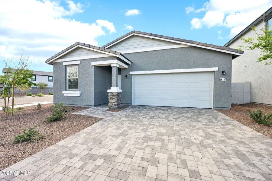 3-web-or-mls-La Senda Dr W-S1103-003