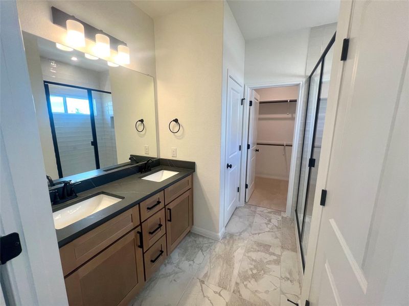 Furnished interior view inside a new home in Porter Country, Buda (Image 8).