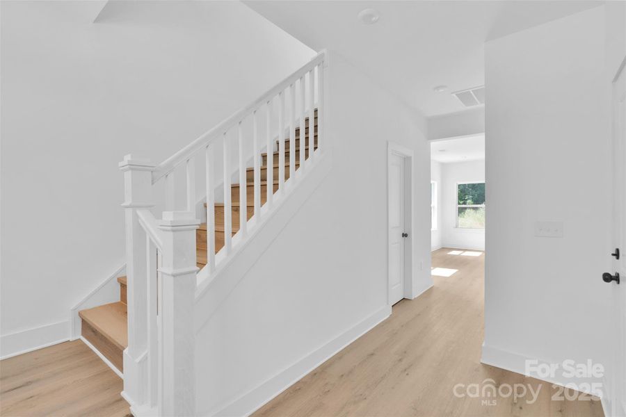 Image 29 of a home in .