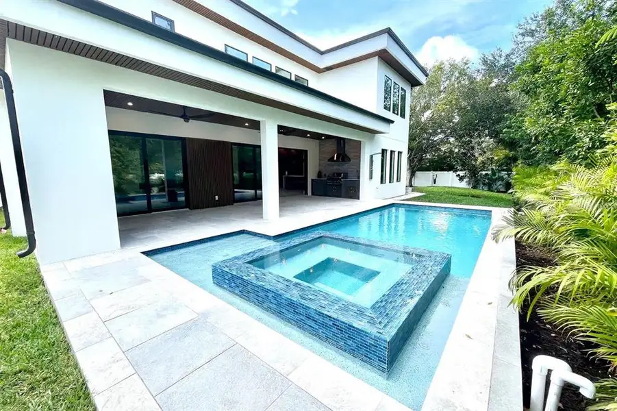 Exterior details and patio area of a home in , Sarasota (Image 3).