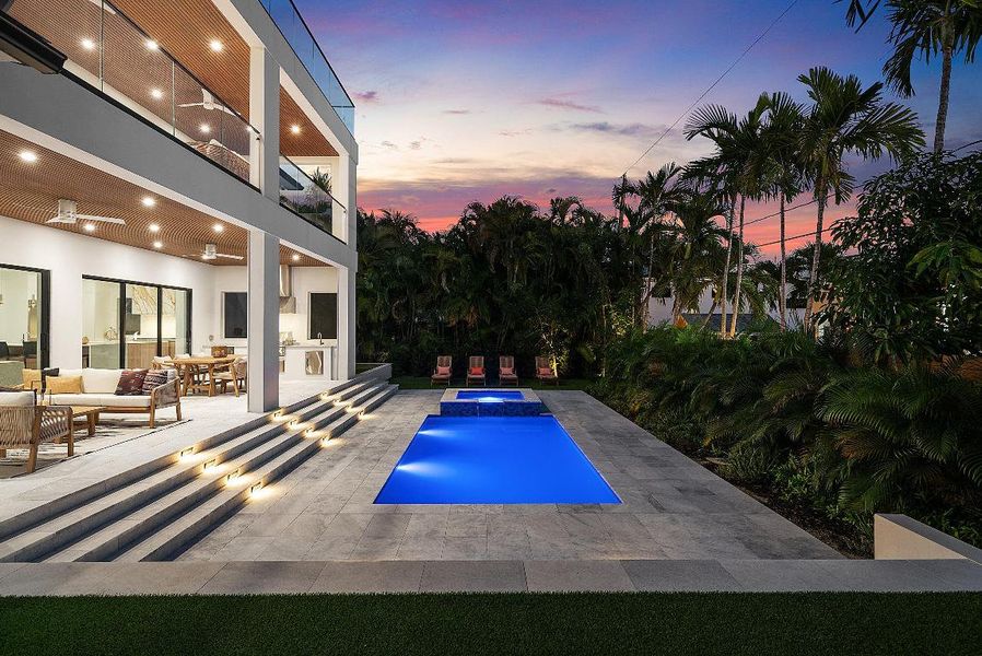 092-25833rdCourt-WestPalmBeach-FL-33407-