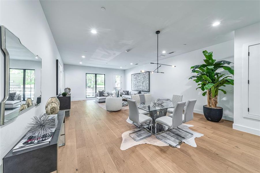 Furnished interior view inside a new home in , Dallas (Image 13). Furnished interior view inside a new home in , Dallas (Image 13).