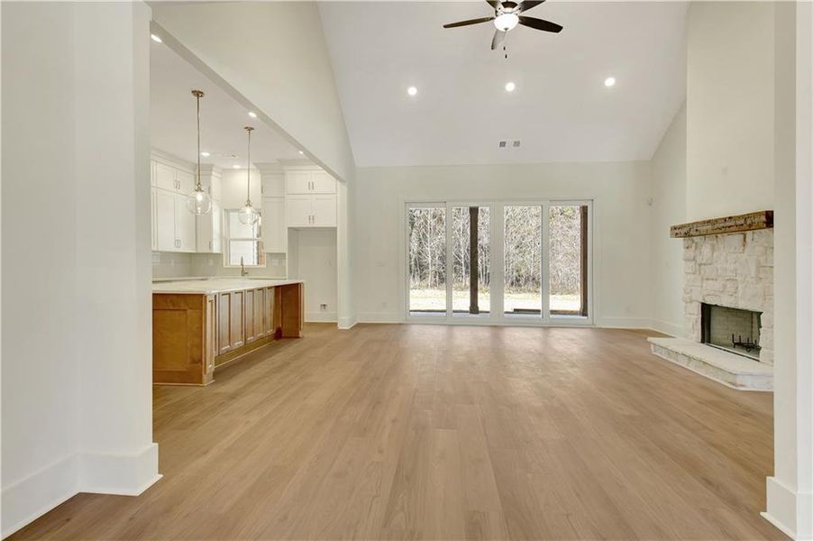 Spacious, unfurnished interior of a new home in , Luthersville (Image 42).