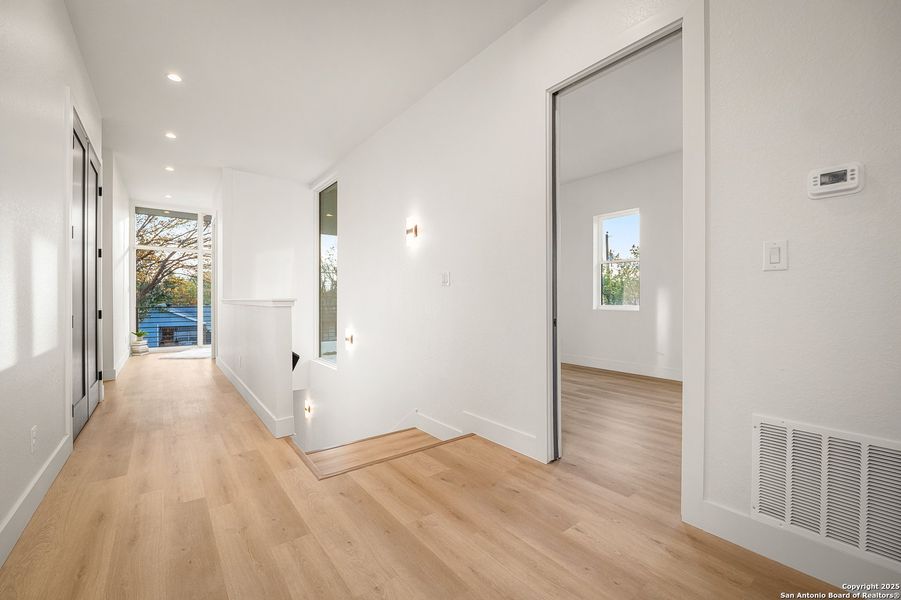 Spacious, unfurnished interior of a new home in , San Antonio (Image 39). Spacious, unfurnished interior of a new home in , San Antonio (Image 39).