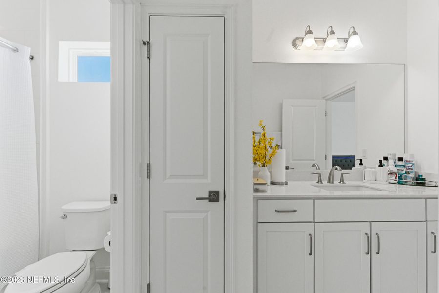 Furnished interior view inside a new home in Middlebourne, St. Johns (Image 6).