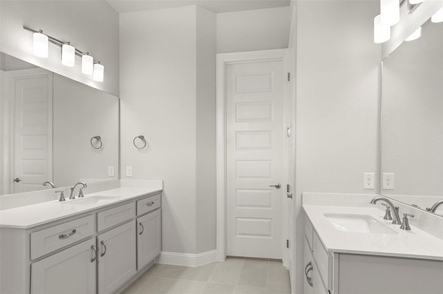 Bathroom with two vanities Bathroom with two vanities
