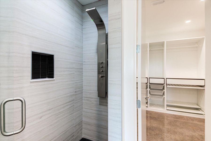 Image 38 of a home in .