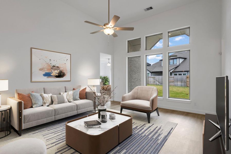 Furnished interior view inside a new home in Valencia 60', Manvel (Image 10).