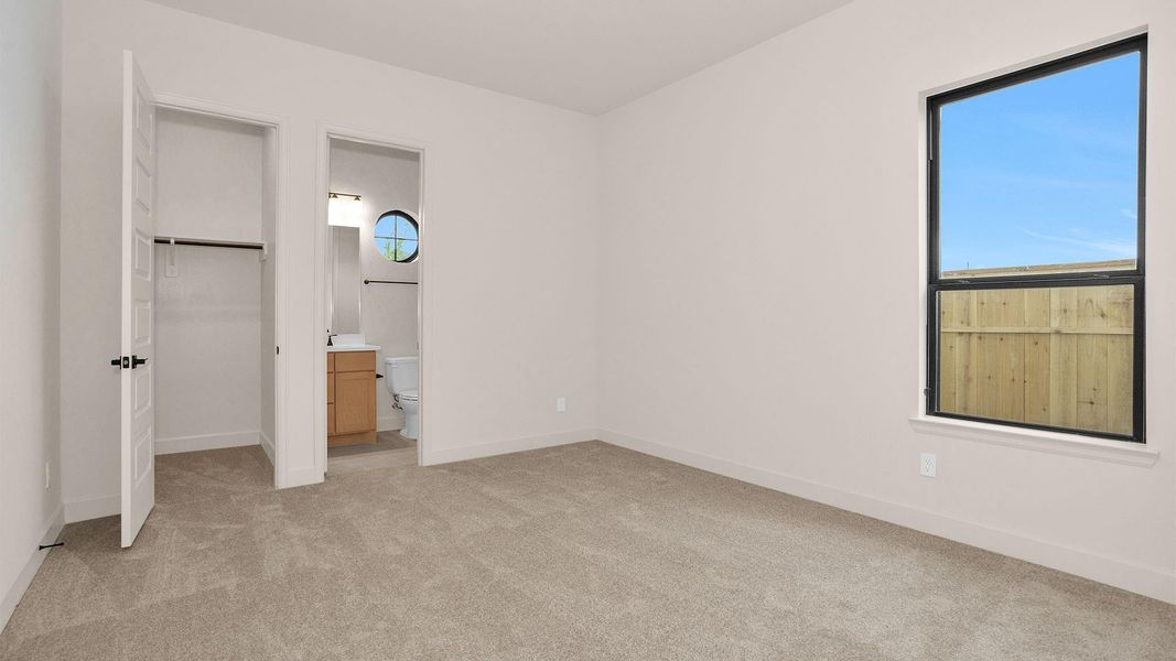 Spacious, unfurnished interior of a new home in Sienna, Missouri City (Image 8). Spacious, unfurnished interior of a new home in Sienna, Missouri City (Image 8).