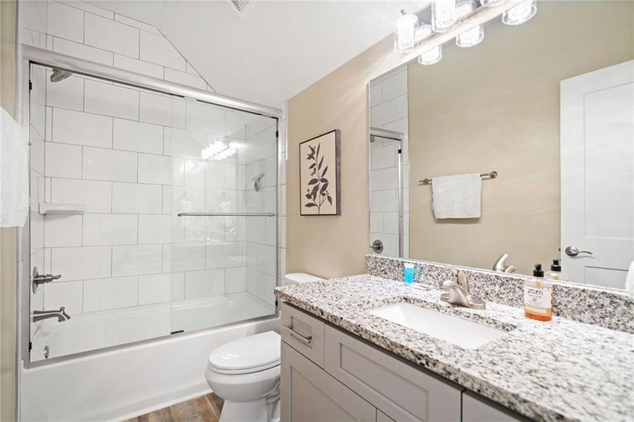 Furnished interior view inside a new home in , Waleska (Image 12).